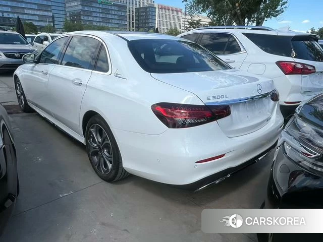 Mercedes-Benz E-Class 2021 Белый из Китая, фото 2