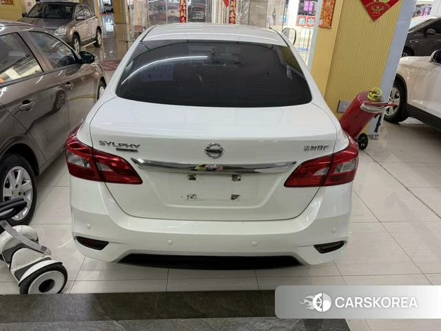 Nissan Sylphy 2021 Белый из Китая, фото 4
