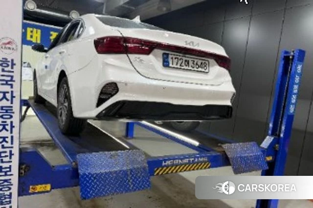 Kia The New K3 2nd generation 2022 Белый из Кореи, фото 2