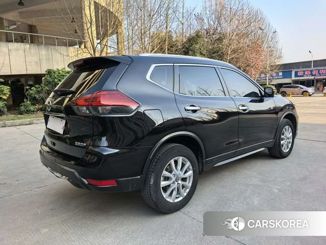 Nissan X-Trail 2024 Черный из Китая, фото 3