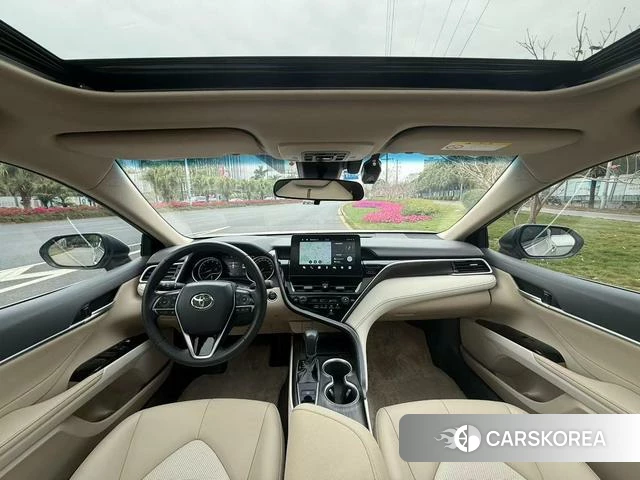 Toyota Camry 2022 Шампань из Китая, фото 2