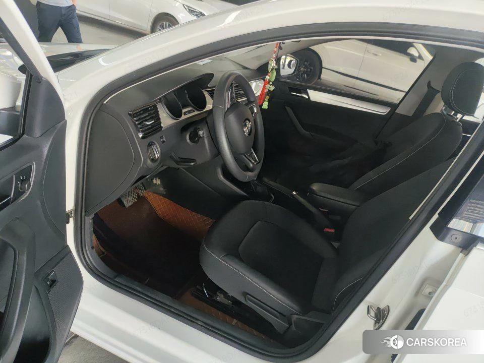 Skoda Rapid 2022 Белый из Китая, фото 2