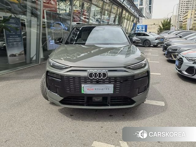 Audi Q6L 2025 Зеленый из Китая, фото 2