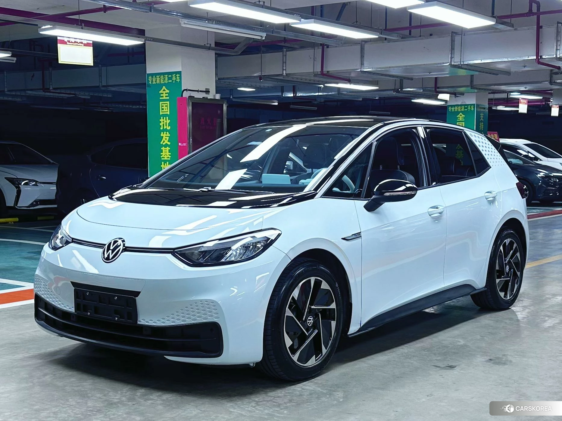 Volkswagen ID.3 2022 Белый из Китая, фото 3