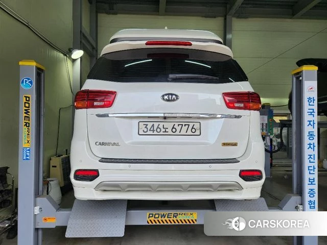 Kia The New Carnival 2019 Белый из Кореи, фото 2