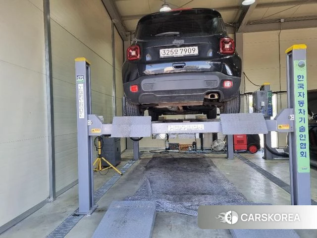Jeep Renegade 2020 Черный из Кореи, фото 2