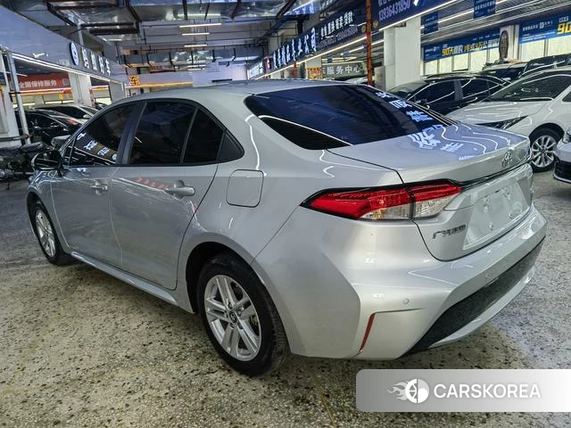 Toyota Levin 2021 Серебристо-серый из Китая, фото 2