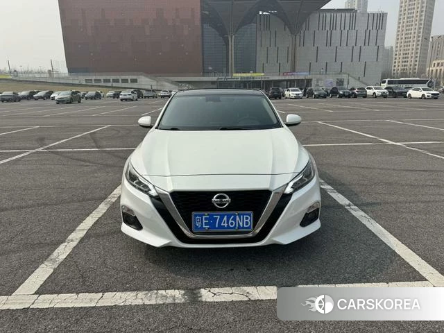 Nissan Altima 2022 Белый из Китая, фото 2