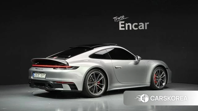 Porsche 911(992) id 4770032 из Кореи 12