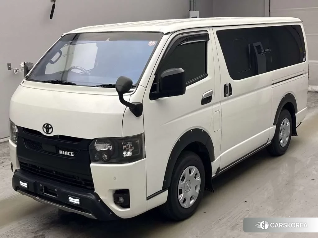 Toyota HiAce Van 2022 из Японии, фото 2