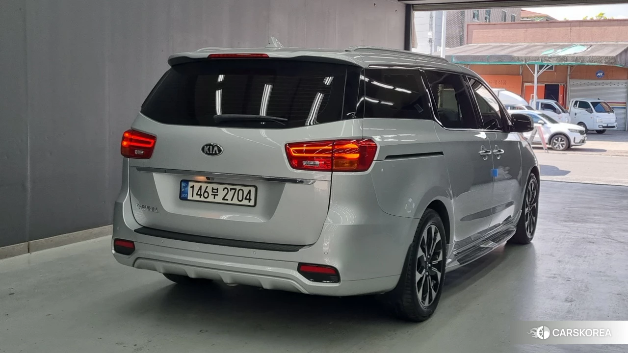 Kia The New Carnival id 4987905 из Кореи 10