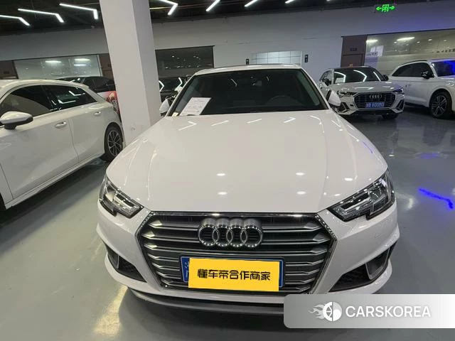 Audi A4L 2020 Белый из Китая, фото 2