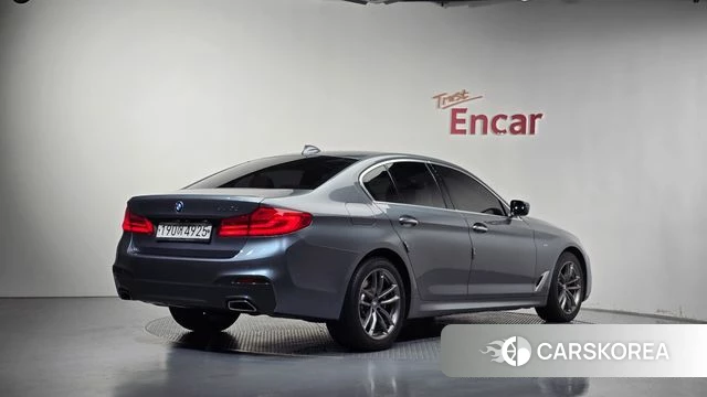 BMW 5 Series (G30) id 5024151 из Кореи 12