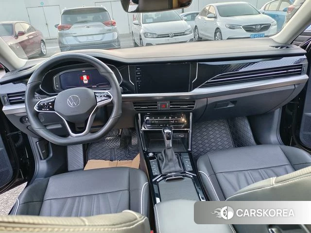 Volkswagen Passat 2023 Черный из Китая, фото 2