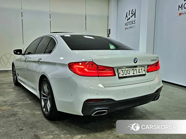 BMW 5 Series (G30) id 5018985 из Кореи 12