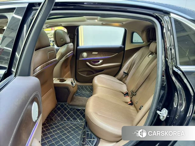 Mercedes-Benz E-Class 2020 Черный из Китая, фото 6