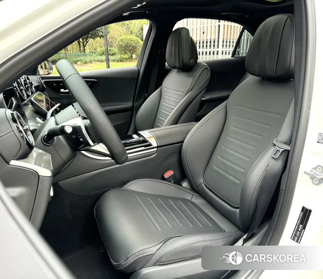 Mercedes-Benz C-class 2023 Белый из Китая, фото 2