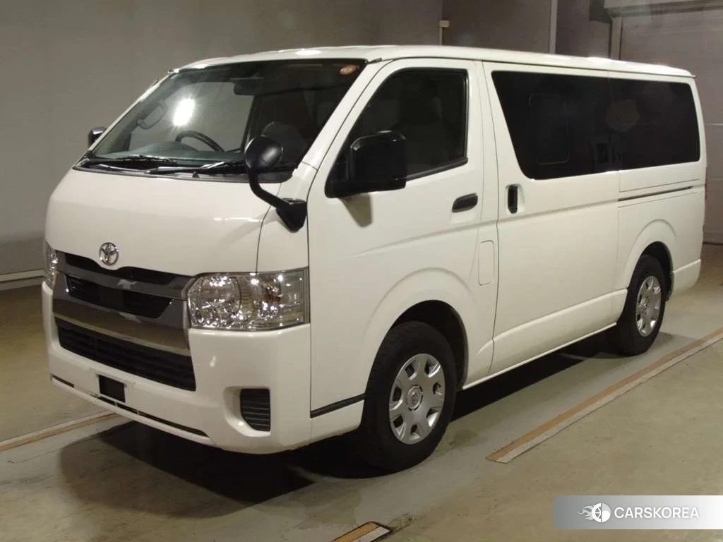 Toyota HiAce Van 2022 из Японии, фото 2