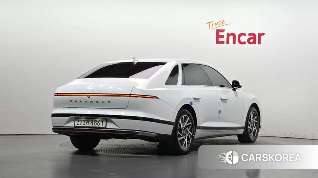 Hyundai Grandeur (GN7) id 4935334 из Кореи 12