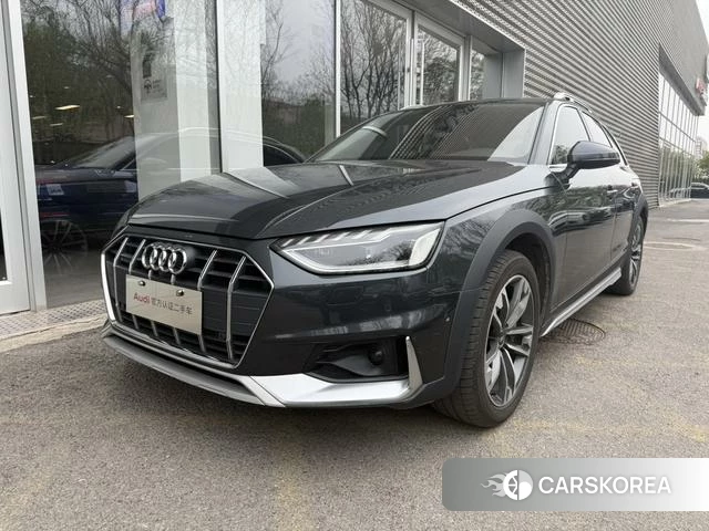 Audi A4L 2021 Темно-серый из Китая, фото 2