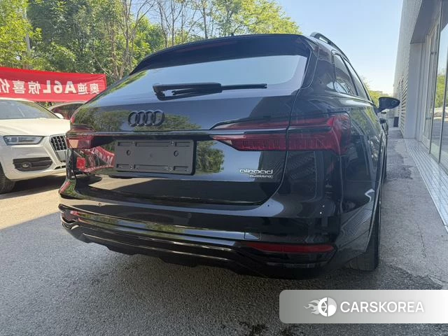 Audi A6 2022 Черный из Китая, фото 2