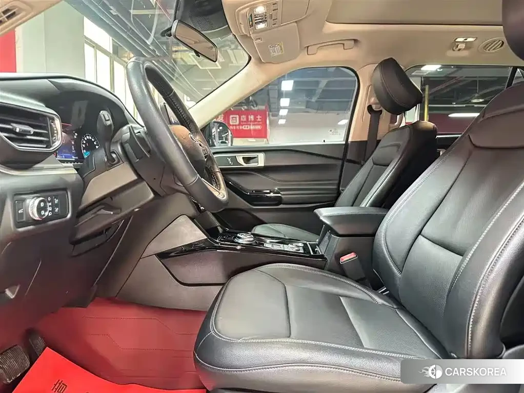 Ford Explorer 2021 Red/purple из Китая, фото 2