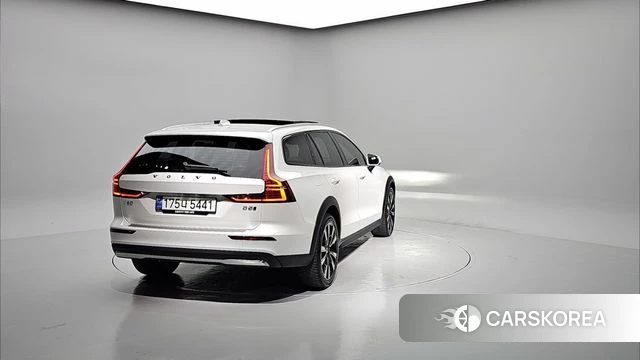 Volvo V60 Cross-Country 2nd Generation id 5001959 из Кореи 12