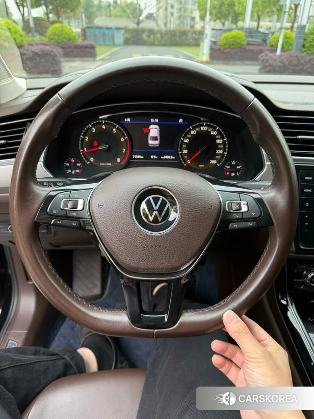 Volkswagen Phideon 2021 Черный из Китая, фото 2