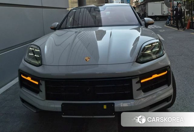 Porsche Cayenne (PO536) 2026 Серый из Кореи, фото 3