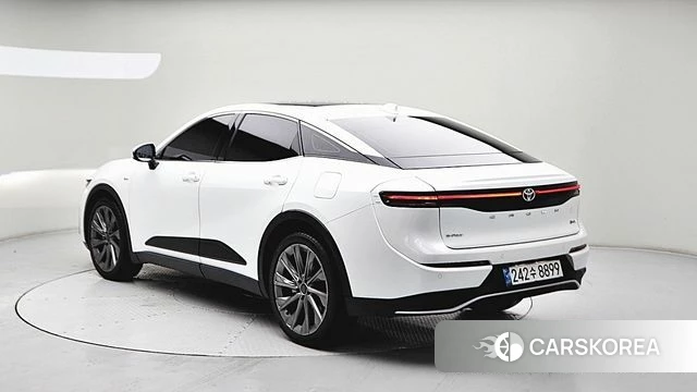 Toyota Crown Crossover id 4990701 из Кореи 12