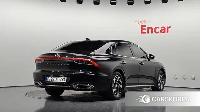 Hyundai The New Grandeur IG Hybrid id 4992838 из Кореи 12
