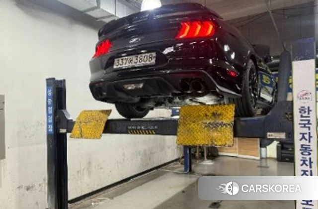 Ford Mustang 2019 Черный из Кореи, фото 2