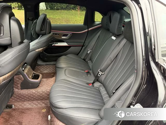 Mercedes-Benz E-Class 2025 Черный из Китая, фото 5