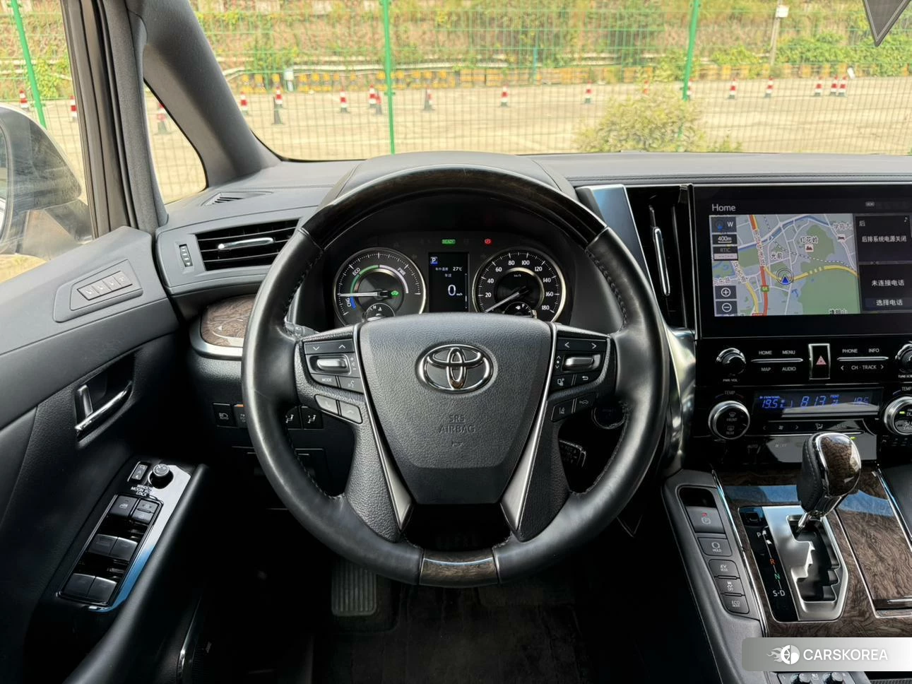 Toyota Alphard 2021 Белый из Китая, фото 4