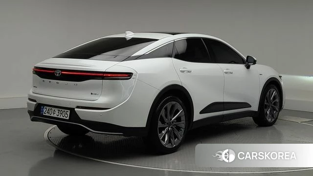 Toyota Crown Crossover id 5011507 из Кореи 12