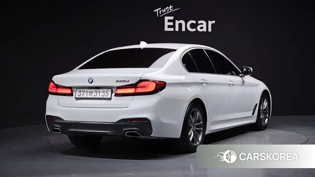 BMW 5 Series (G30) id 3402899 из Кореи 12