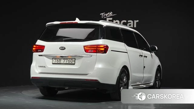 Kia The New Carnival id 4960112 из Кореи 12