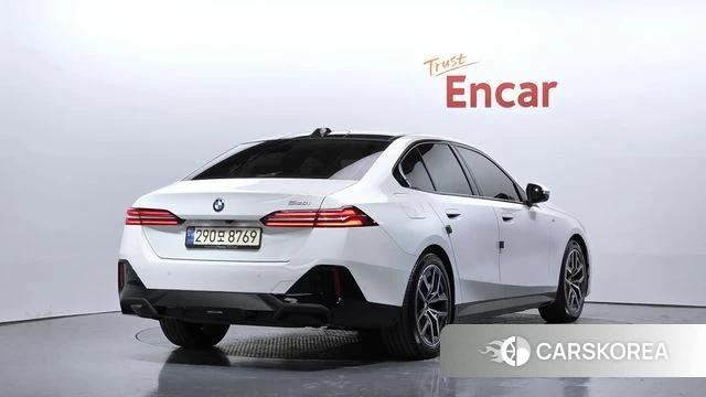 BMW 5 Series (G60) id 5039472 из Кореи 12
