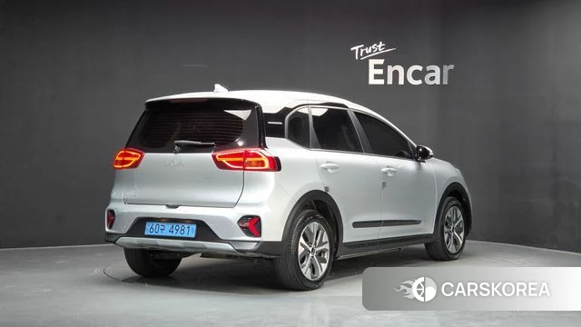 Kia Niro Plus id 5040379 из Кореи 12