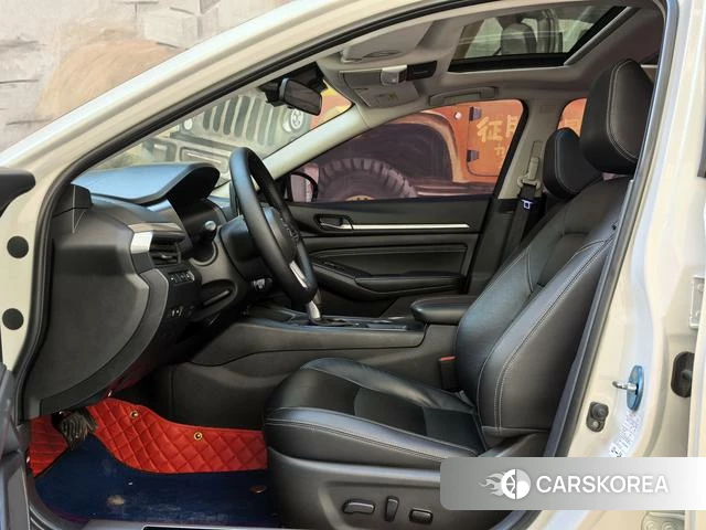 Nissan Altima 2021 Белый из Китая, фото 2