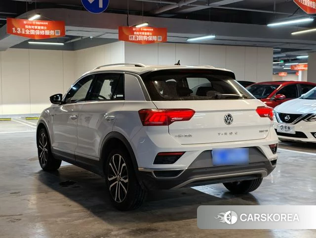 Volkswagen T-Roc 2021 Белый из Китая, фото 2