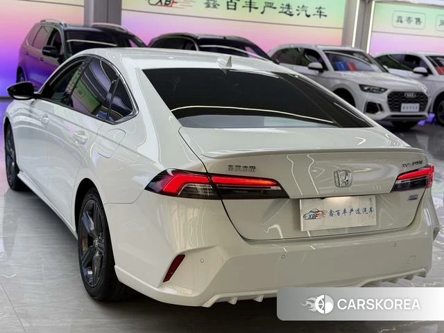 Honda Inspire 2024 Белый из Китая, фото 3