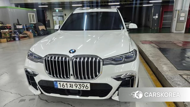 BMW X7 (G07) 2021 Белый из Кореи, фото 2