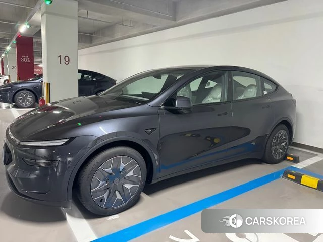 Tesla Model Y 2026 Серый из Кореи, фото 2