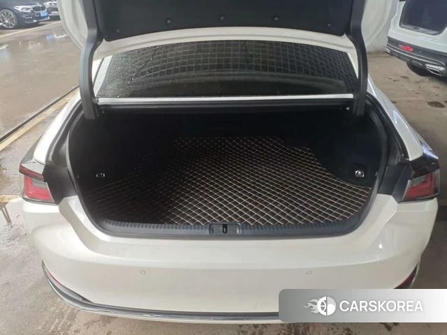 Lexus ES 2025 Белый из Китая, фото 5