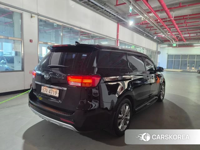 Kia All New Carnival id 5048707 из Кореи 12
