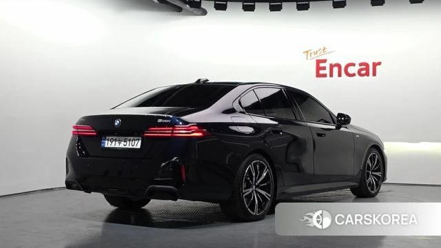 BMW 5 Series (G60) id 5021398 из Кореи 12