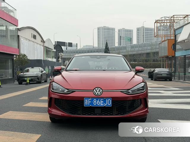 Volkswagen Lamando 2023 Красный из Китая, фото 2
