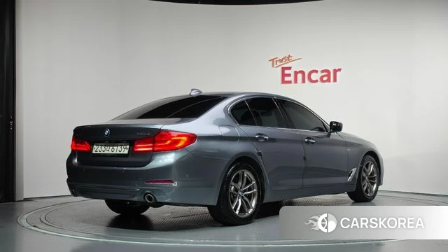BMW 5 Series (G30) id 4978189 из Кореи 12