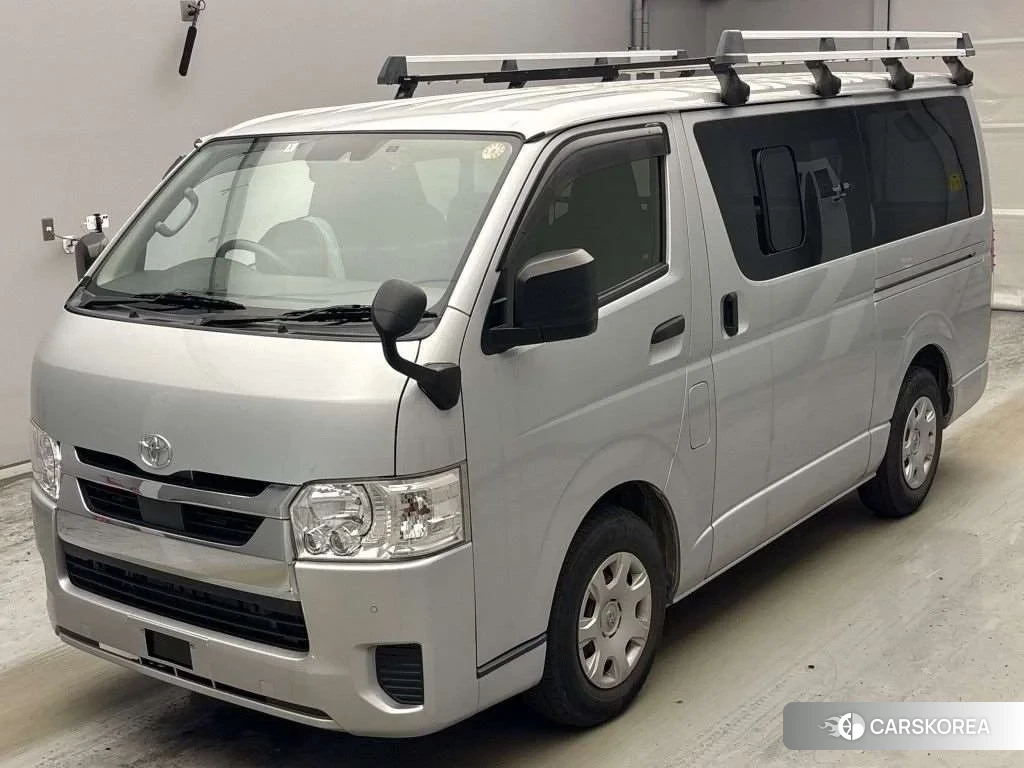 Toyota HiAce Van 2021 из Японии, фото 2